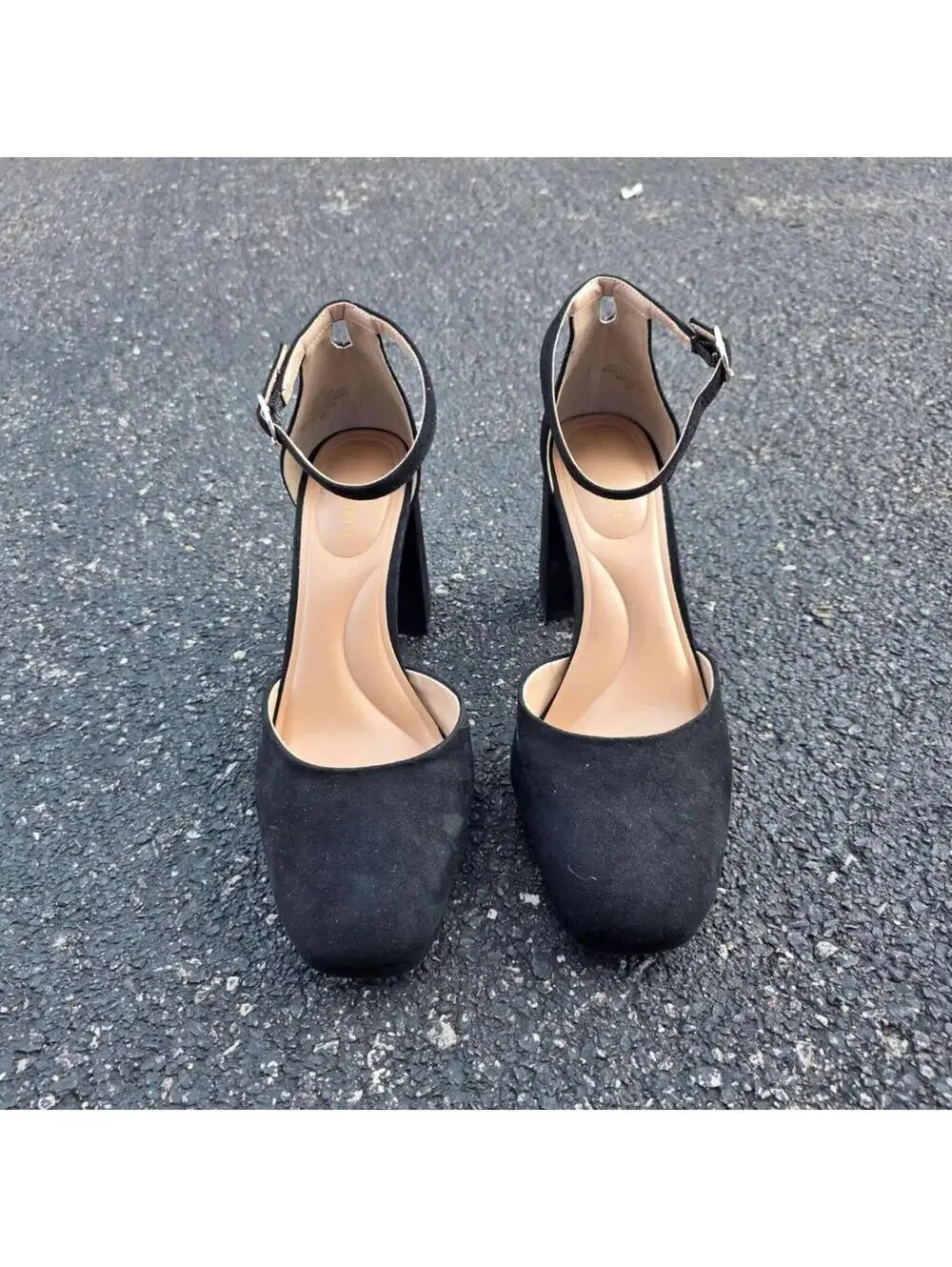 Kelly & Katie Elmonie Black Y2K Retro 3.5” Block Heel Sz 9